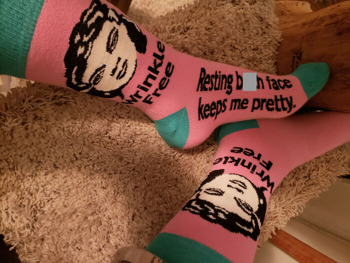 Hey Pandas, Show Me Your Favorite Pair Of Socks (Closed) Hey Pandas, Show Me Your Favorite Pair Of Socks (Closed)