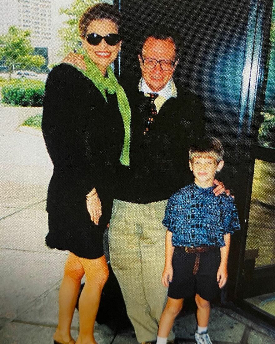 This Guy Has Been Taking Photos With Hollywood Celebrities Since Childhood, And Here Are 30 Of The Best Ones This Guy Has Been Taking Photos With Hollywood Celebrities Since Childhood, And Here Are 30 Of The Best Ones