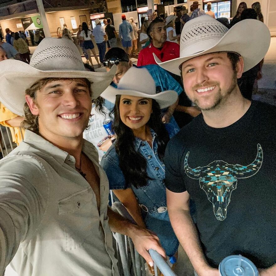 This Guy Has Been Taking Photos With Hollywood Celebrities Since Childhood, And Here Are 30 Of The Best Ones This Guy Has Been Taking Photos With Hollywood Celebrities Since Childhood, And Here Are 30 Of The Best Ones