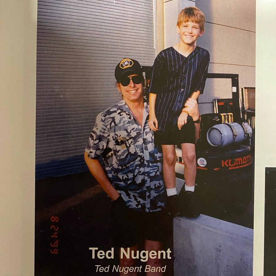 This Guy Has Been Taking Photos With Hollywood Celebrities Since Childhood, And Here Are 30 Of The Best Ones This Guy Has Been Taking Photos With Hollywood Celebrities Since Childhood, And Here Are 30 Of The Best Ones