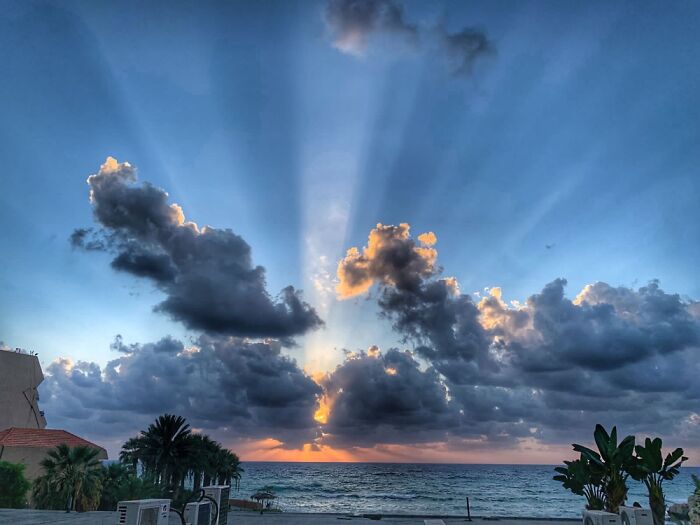 Hey Pandas, Share Some Weird Weather (Closed) Hey Pandas, Share Some Weird Weather (Closed)