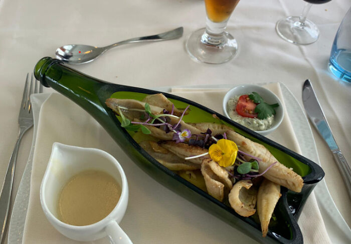 40 Times People Would’ve Rather Got Plates And Glasses Instead Of These Disasters (New Pics) 40 Times People Would’ve Rather Got Plates And Glasses Instead Of These Disasters (New Pics)