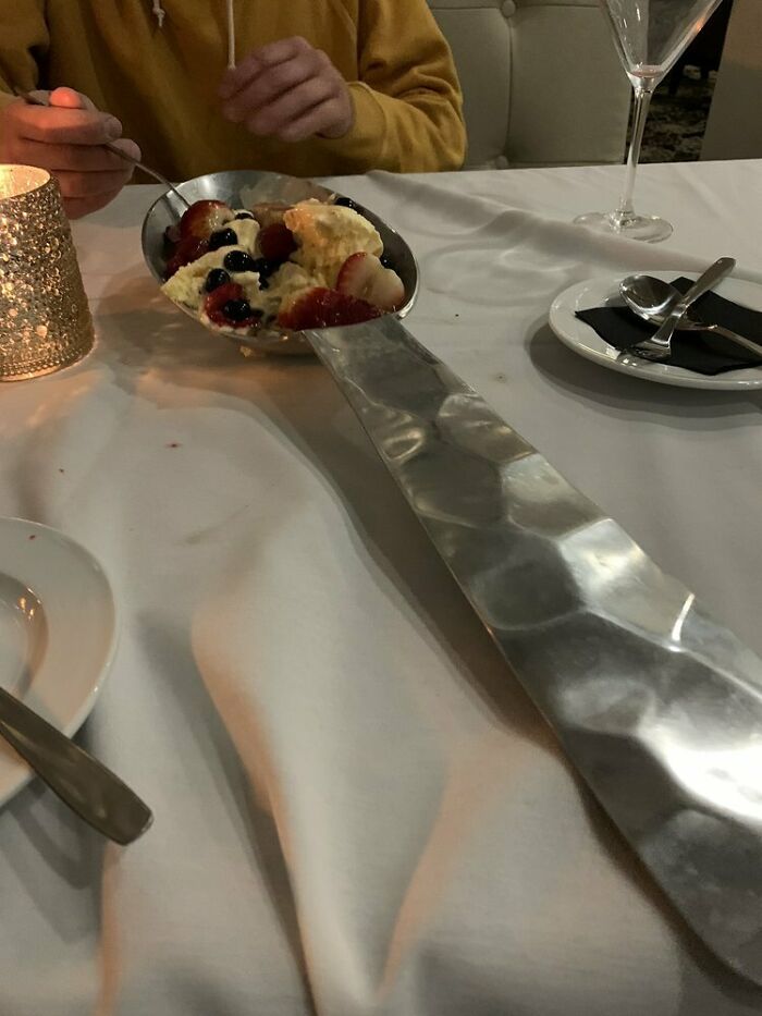 40 Times People Would’ve Rather Got Plates And Glasses Instead Of These Disasters (New Pics) 40 Times People Would’ve Rather Got Plates And Glasses Instead Of These Disasters (New Pics)