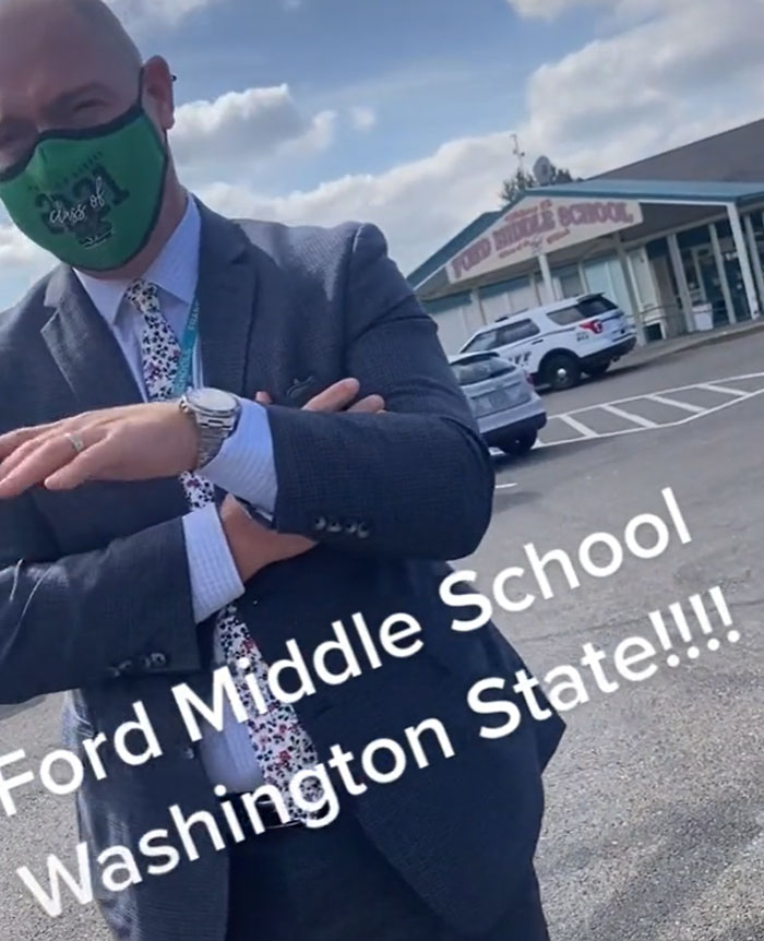 Mom Confronts Principal For Sending Her 12-Year-Old Daughter Home Due To Dress Code Violation, Video Goes Viral Mom Confronts Principal For Sending Her 12-Year-Old Daughter Home Due To Dress Code Violation, Video Goes Viral