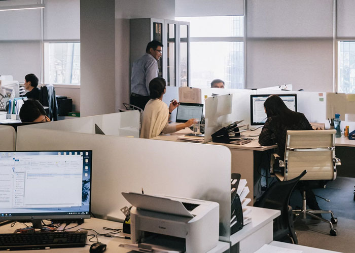 35 People Share Things They Are Really Suspicious Of But Can’t Actually Prove