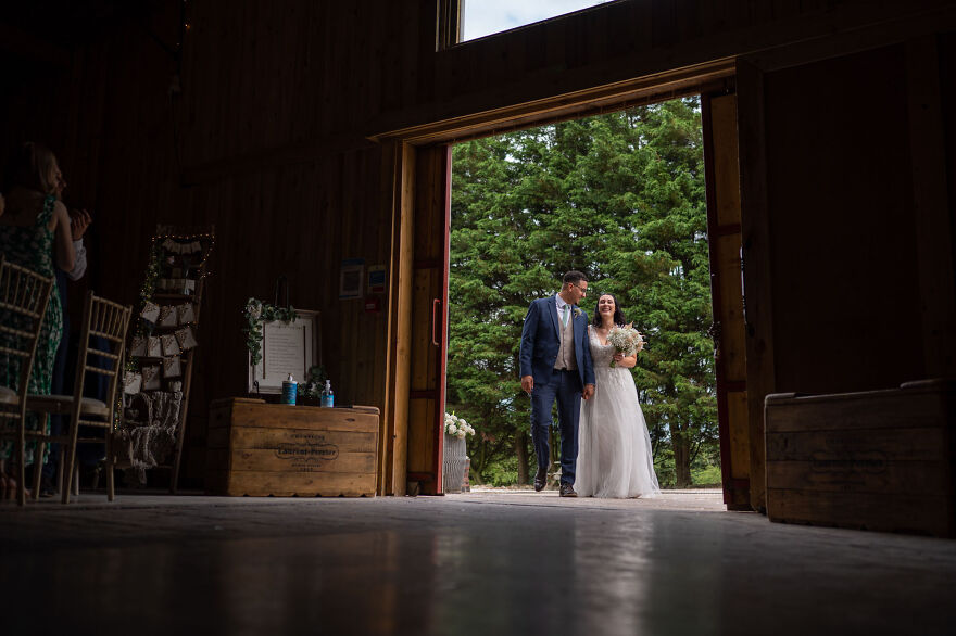 I Photographed A Wedding At Alcumlow Wedding Barn (18 Pics) I Photographed A Wedding At Alcumlow Wedding Barn (18 Pics)