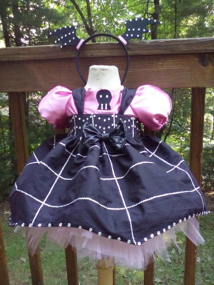 Hey Early Halloween Pandas, What Are You Going To Be For Halloween? (Closed) Hey Early Halloween Pandas, What Are You Going To Be For Halloween? (Closed)