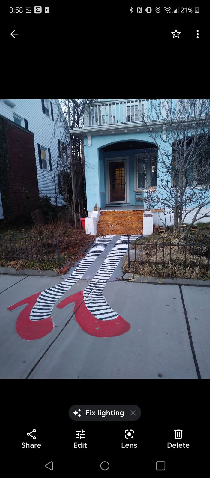 Hey Pandas, What Is Something Weird You Have Seen In Public? (Closed)