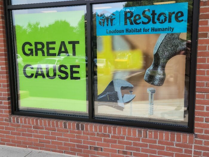 Hey Pandas, What Is Something Weird You Have Seen In Public? (Closed) Hey Pandas, What Is Something Weird You Have Seen In Public? (Closed)