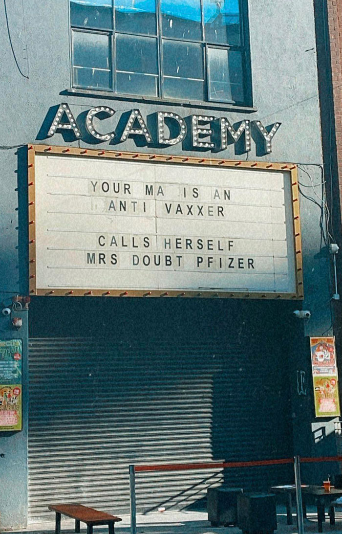 50 Clever And Funny Signs