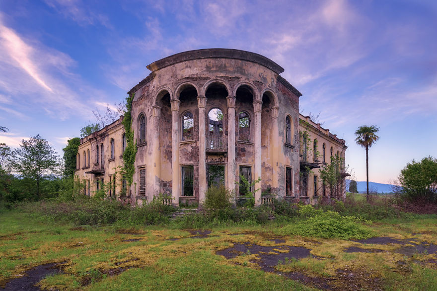 Let Me Show You The Jaw-Dropping Ruins Of Abkhazia (23 Pics) Let Me Show You The Jaw-Dropping Ruins Of Abkhazia (23 Pics)