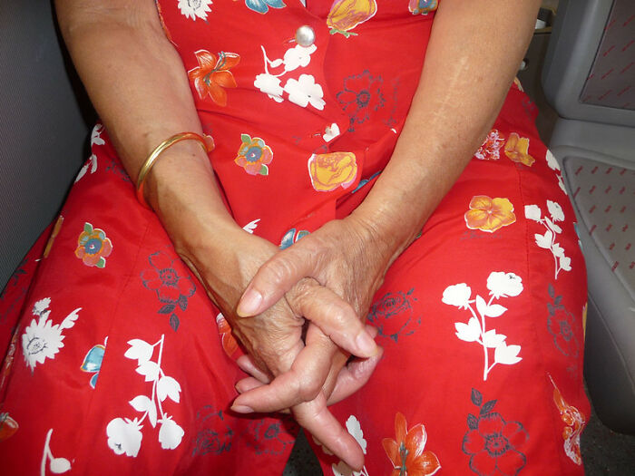 People Share What Insults Can Be Disguised As Compliments And Here’re 40 Of The Most Savage Ones People Share What Insults Can Be Disguised As Compliments And Here’re 40 Of The Most Savage Ones