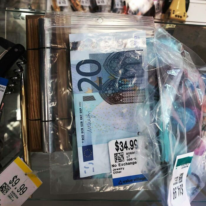 This Instagram Page Shares ‘The Wonderful, Bizarre And Insanely Overpriced Items” Found While Thrifting, And Here Are 50 Of The Best Ones This Instagram Page Shares ‘The Wonderful, Bizarre And Insanely Overpriced Items” Found While Thrifting, And Here Are 50 Of The Best Ones