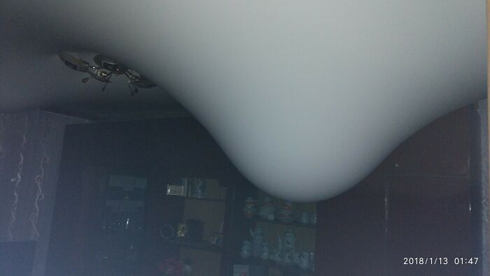 “Well, That Sucks”: 30 Times Really Unfortunate Things Happened To People’s Homes (New Pics)