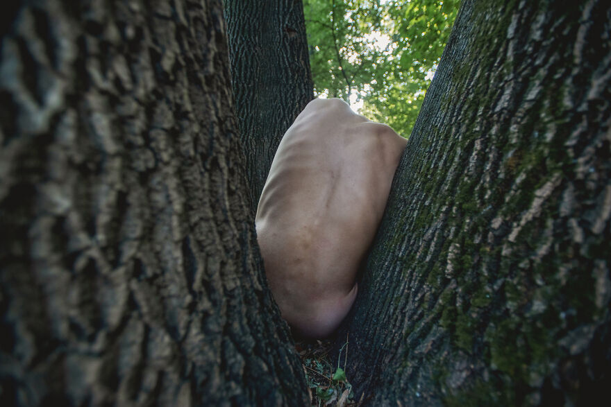 Ms. Spine – We (Me As A Photographer And Simona As A Model) Created A World Of The Spine By Personifying It, In Order To Show The Individual Beauty Of Each Of Us (15 Pics) Ms. Spine – We (Me As A Photographer And Simona As A Model) Created A World Of The Spine By Personifying It, In Order To Show The Individual Beauty Of Each Of Us (15 Pics)