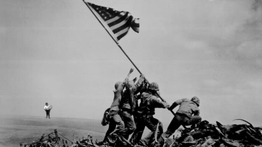 I Edited Myself Into Pictures (11 Pics) I Edited Myself Into Pictures (11 Pics)