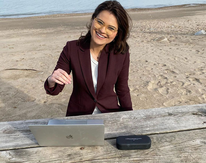 Woman Goes Viral On Twitter For Showing A Dramatic Message A Guy Sent Her When She Suggested To Meet At Starbucks For Their First Date