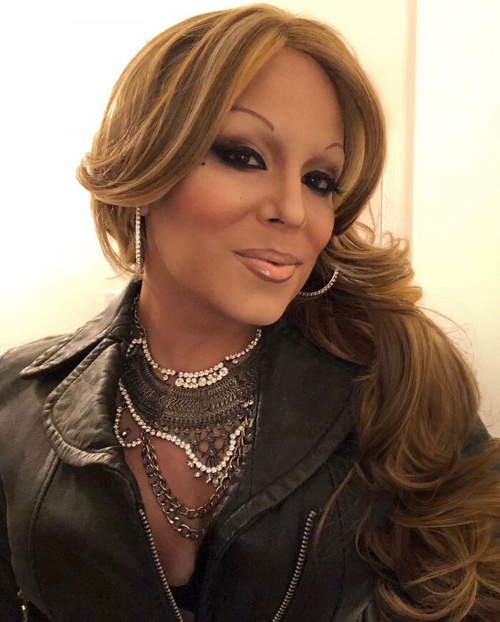 This Makeup Artist Can Turn Into Any Celebrity, And Here Are His Best 20 Transformations This Makeup Artist Can Turn Into Any Celebrity, And Here Are His Best 20 Transformations