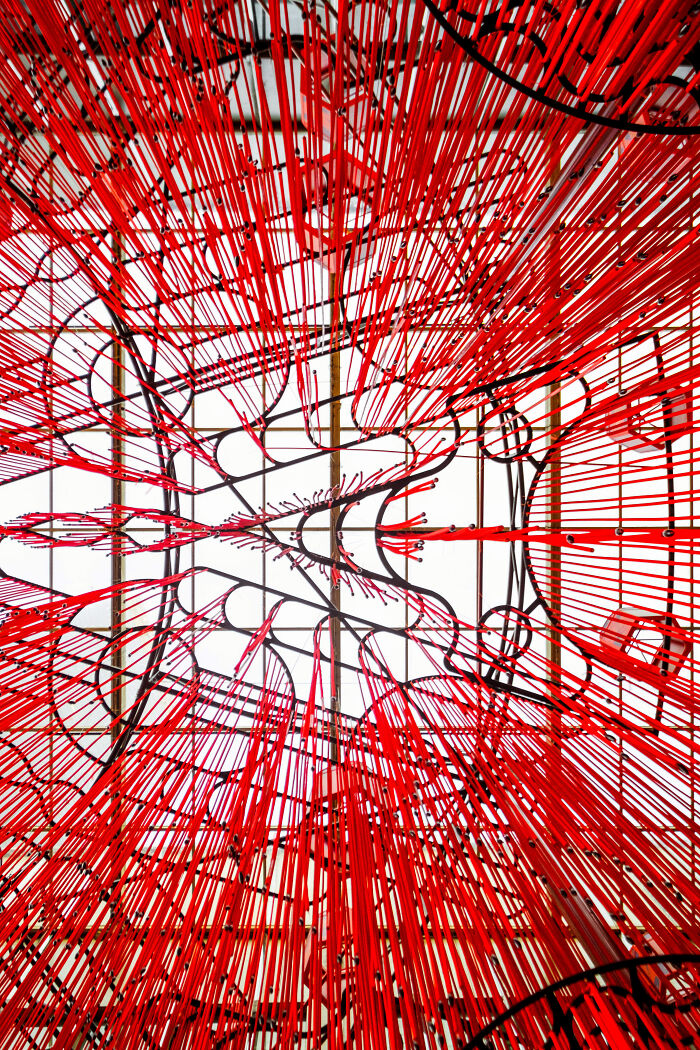 “Memory Veil”: 10,000 Strands Of Red String Beads Art Installation (20 Pics) “Memory Veil”: 10,000 Strands Of Red String Beads Art Installation (20 Pics)