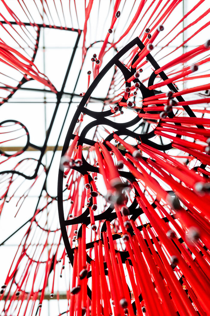 “Memory Veil”: 10,000 Strands Of Red String Beads Art Installation (20 Pics) “Memory Veil”: 10,000 Strands Of Red String Beads Art Installation (20 Pics)