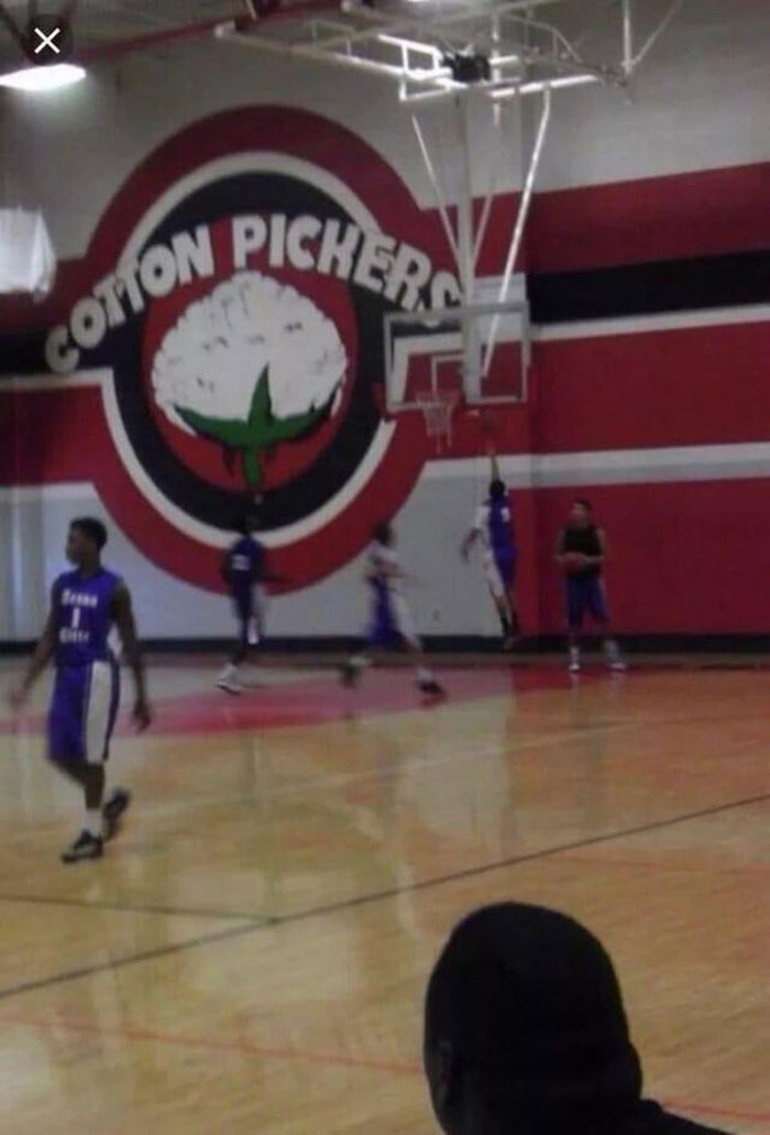 50 Times People Didn’t Realize They Were Being Racist, As Shared By Folks Online 50 Times People Didn’t Realize They Were Being Racist, As Shared By Folks Online