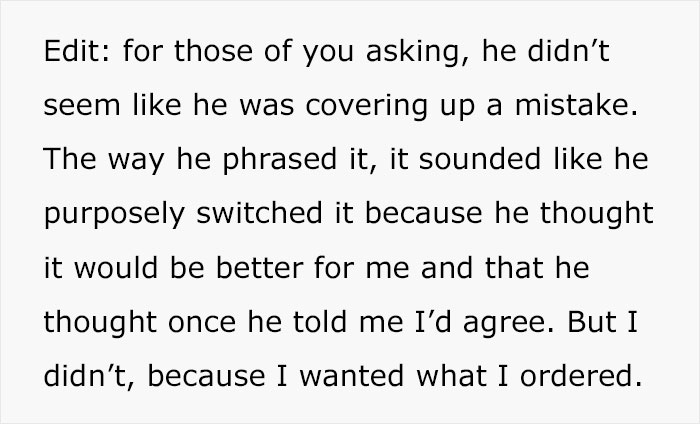 Waiter Wants To “Protect” Woman’s Slim Figure, Swaps Her Order For Chicken Waiter Wants To “Protect” Woman’s Slim Figure, Swaps Her Order For Chicken