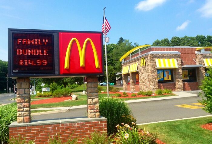 35 Spoiled Folks Online Share Their Moments Of Realizing How Different The Real World Really Is 35 Spoiled Folks Online Share Their Moments Of Realizing How Different The Real World Really Is