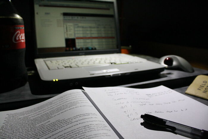 35 Spoiled Folks Online Share Their Moments Of Realizing How Different The Real World Really Is 35 Spoiled Folks Online Share Their Moments Of Realizing How Different The Real World Really Is