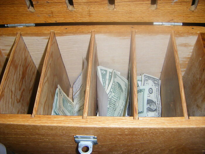 35 Spoiled Folks Online Share Their Moments Of Realizing How Different The Real World Really Is 35 Spoiled Folks Online Share Their Moments Of Realizing How Different The Real World Really Is