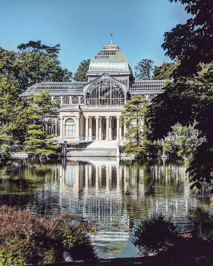 I Discover Hidden Parallel Worlds In Puddles And Other Reflections On My Smartphone (30 Pics) I Discover Hidden Parallel Worlds In Puddles And Other Reflections On My Smartphone (30 Pics)