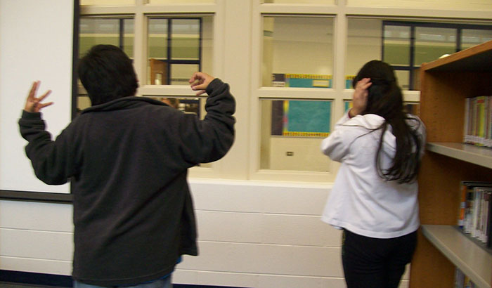 28 Times Employees Did Bizarrely Crazy Things At Work That Folks Online Just Had To Share 28 Times Employees Did Bizarrely Crazy Things At Work That Folks Online Just Had To Share