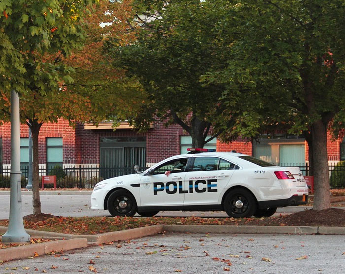 “Today I Messed Up By Owning A Golden Retriever While Being Black”: Delusional Delivery Woman Calls Cops On Customer “Today I Messed Up By Owning A Golden Retriever While Being Black”: Delusional Delivery Woman Calls Cops On Customer