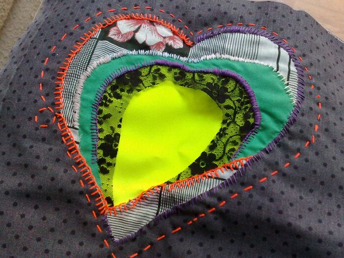 Someone Online Asked, &ldquo;Who Is The Most Famous Person In Your Family?&rdquo;, And 30 Delivered