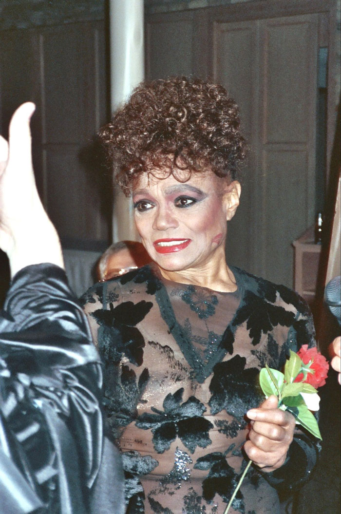 Someone Online Asked, &ldquo;Who Is The Most Famous Person In Your Family?&rdquo;, And 30 Delivered