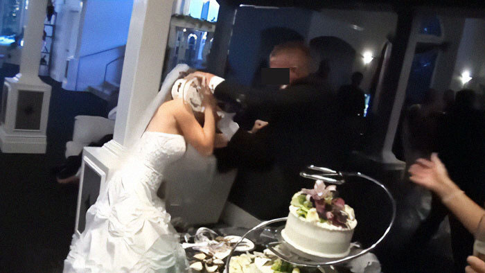 “I Think What He Did Was A Red Flag”: Bride Asks Groom For A Divorce Just A Day After Their Wedding “I Think What He Did Was A Red Flag”: Bride Asks Groom For A Divorce Just A Day After Their Wedding