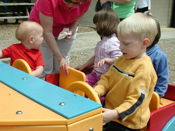 Members Of This Online Group Are Annoyed With People Not Having Common Sense And Ignoring These 40 Unwritten Rules