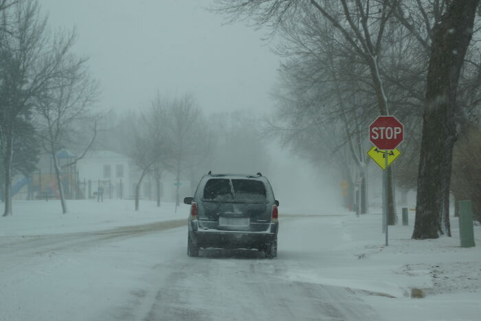 Members Of This Online Group Are Annoyed With People Not Having Common Sense And Ignoring These 40 Unwritten Rules