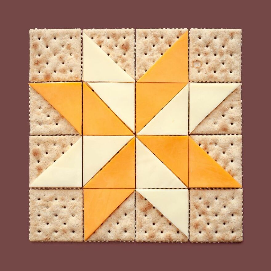 Artist Arranges Everyday Objects To Make Perfect-Looking Art Pieces, And Here Are 80 Of The Best Ones Artist Arranges Everyday Objects To Make Perfect-Looking Art Pieces, And Here Are 80 Of The Best Ones