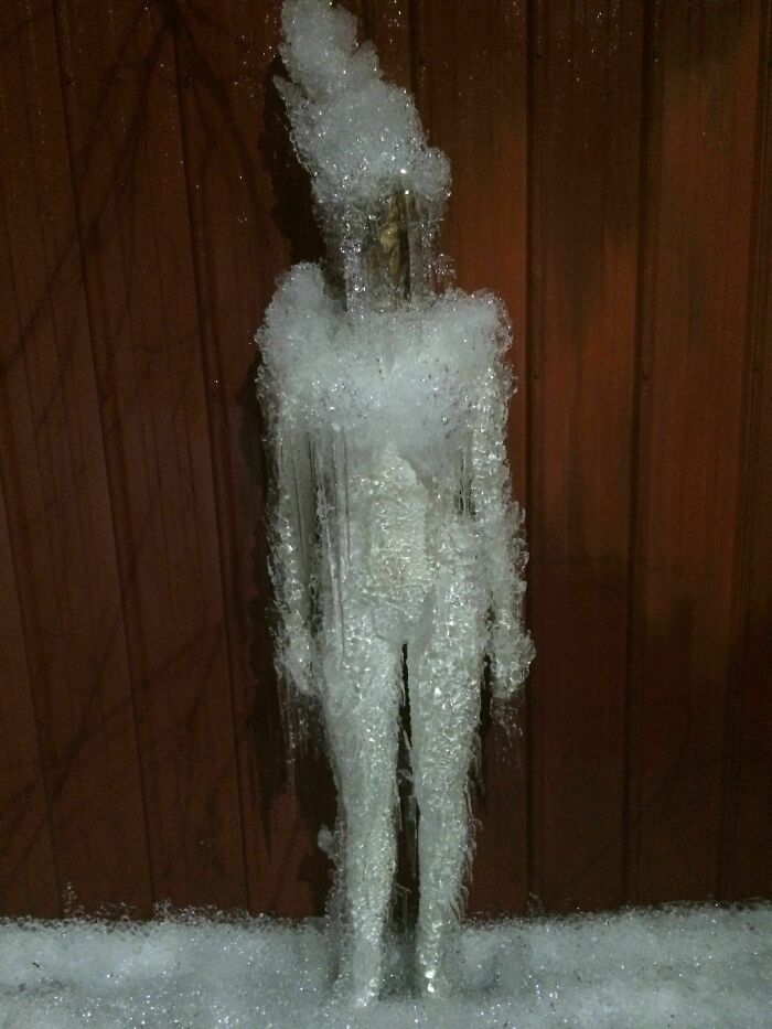 50 Times Mannequins Made Shopping More Fun (New Pics) 50 Times Mannequins Made Shopping More Fun (New Pics)