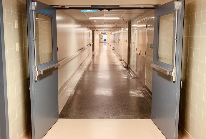 People Reveal When The Scales Dropped From Their Eyes And They Realized How Toxic Their Jobs Were (30 Stories) People Reveal When The Scales Dropped From Their Eyes And They Realized How Toxic Their Jobs Were (30 Stories)