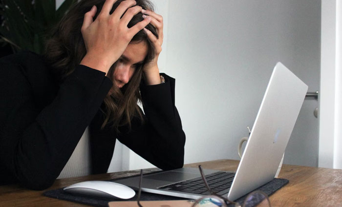 People Reveal When The Scales Dropped From Their Eyes And They Realized How Toxic Their Jobs Were (30 Stories) People Reveal When The Scales Dropped From Their Eyes And They Realized How Toxic Their Jobs Were (30 Stories)