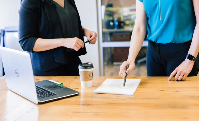 People Reveal When The Scales Dropped From Their Eyes And They Realized How Toxic Their Jobs Were (30 Stories) People Reveal When The Scales Dropped From Their Eyes And They Realized How Toxic Their Jobs Were (30 Stories)