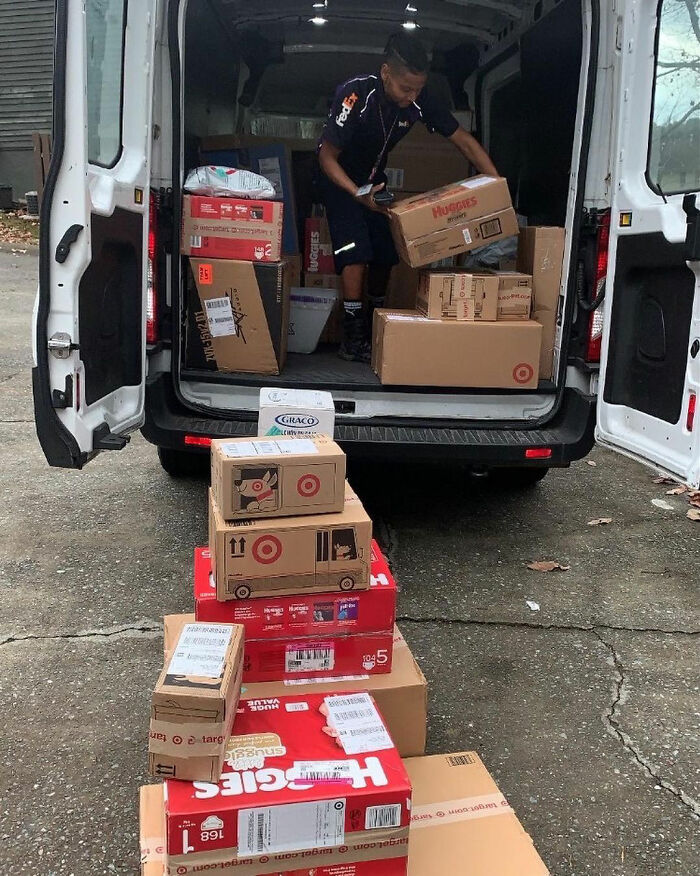 UPS Driver Leaves A Kind Message For New Mom On Her Doorbell Camera, Gets A Promotion And Is Showered With Gifts In Return UPS Driver Leaves A Kind Message For New Mom On Her Doorbell Camera, Gets A Promotion And Is Showered With Gifts In Return