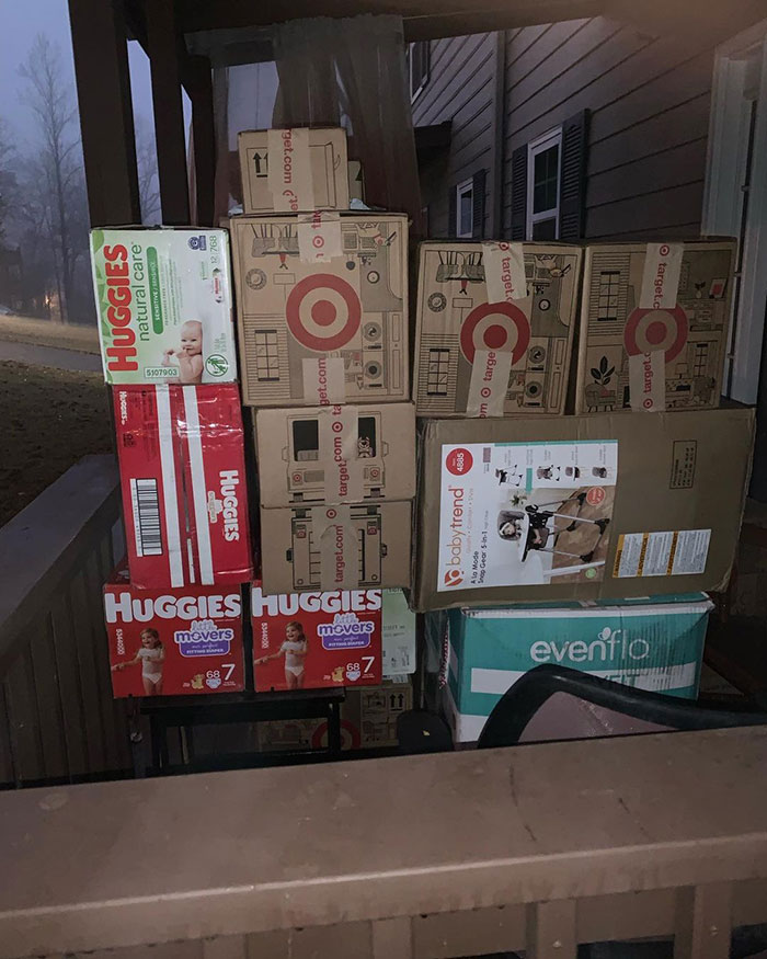 UPS Driver Leaves A Kind Message For New Mom On Her Doorbell Camera, Gets A Promotion And Is Showered With Gifts In Return UPS Driver Leaves A Kind Message For New Mom On Her Doorbell Camera, Gets A Promotion And Is Showered With Gifts In Return