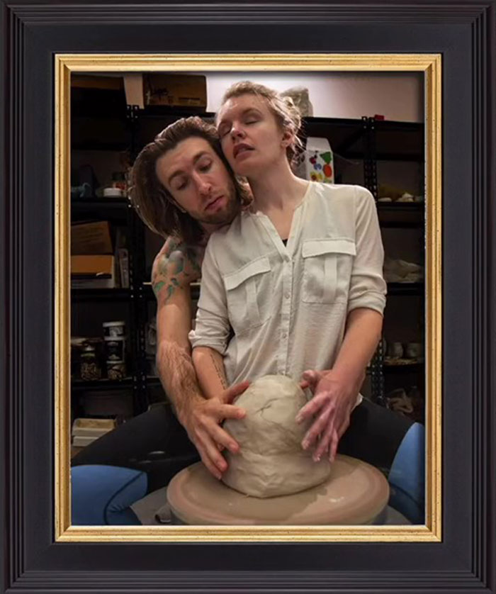 11 Portraits That These Siblings Send To Their Mom As A Christmas Gift That Get More Awkward Every Year 11 Portraits That These Siblings Send To Their Mom As A Christmas Gift That Get More Awkward Every Year