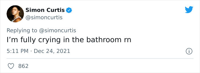 Guy Tweets Adorable Story Of How He Ended Up Adopting A Tiny Tree Frog He Discovered In His Lettuce Box Guy Tweets Adorable Story Of How He Ended Up Adopting A Tiny Tree Frog He Discovered In His Lettuce Box