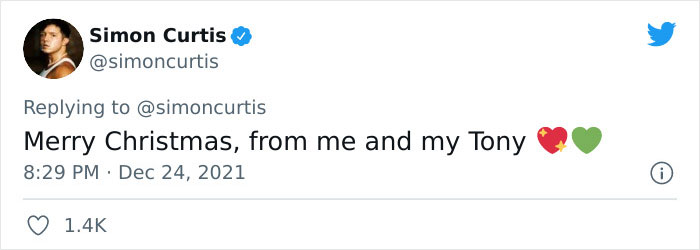 Guy Tweets Adorable Story Of How He Ended Up Adopting A Tiny Tree Frog He Discovered In His Lettuce Box Guy Tweets Adorable Story Of How He Ended Up Adopting A Tiny Tree Frog He Discovered In His Lettuce Box