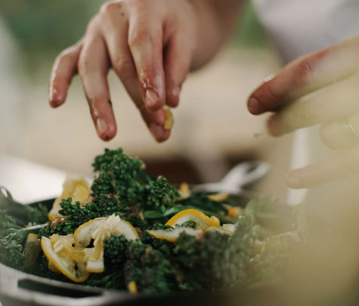 30 Women Share Non-Sexual But Intimate Things They Do With Their Partners 30 Women Share Non-Sexual But Intimate Things They Do With Their Partners