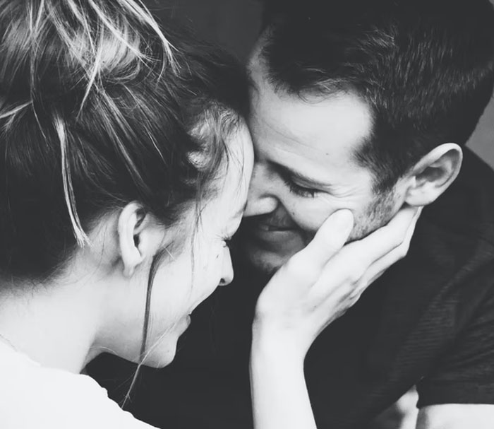 30 Women Share Non-Sexual But Intimate Things They Do With Their Partners 30 Women Share Non-Sexual But Intimate Things They Do With Their Partners