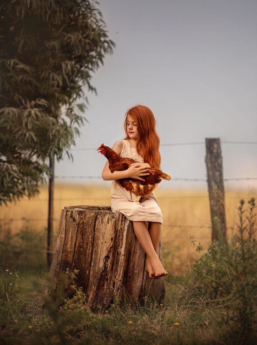 My Daughter Has A Special Bond With Animals And I Capture It In My Photos (20 Pics) My Daughter Has A Special Bond With Animals And I Capture It In My Photos (20 Pics)